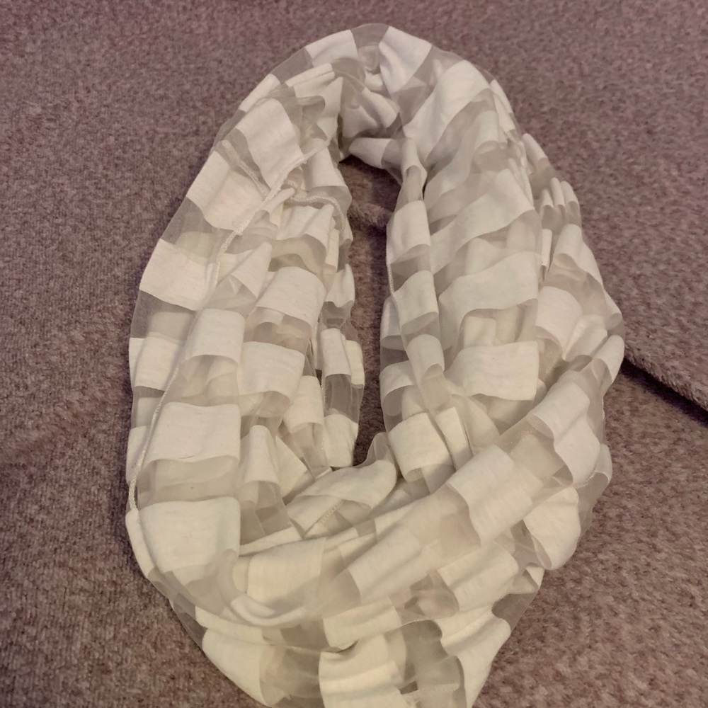Infinity scarf
